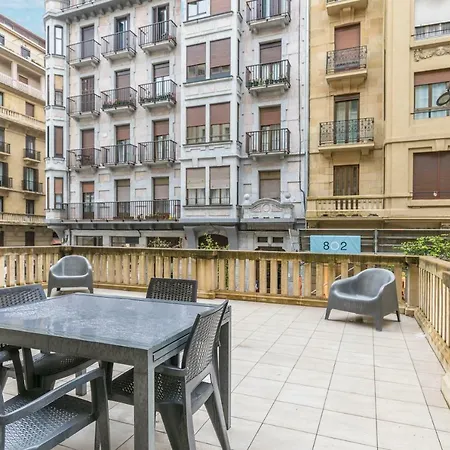 Zurriola Suites By Forever Apartmán *