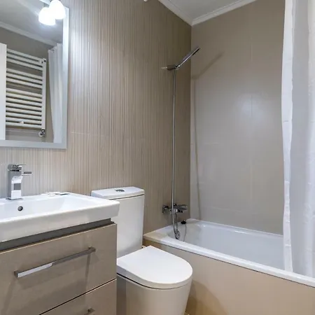 Zurriola Suites By Forever * 산세바스티안